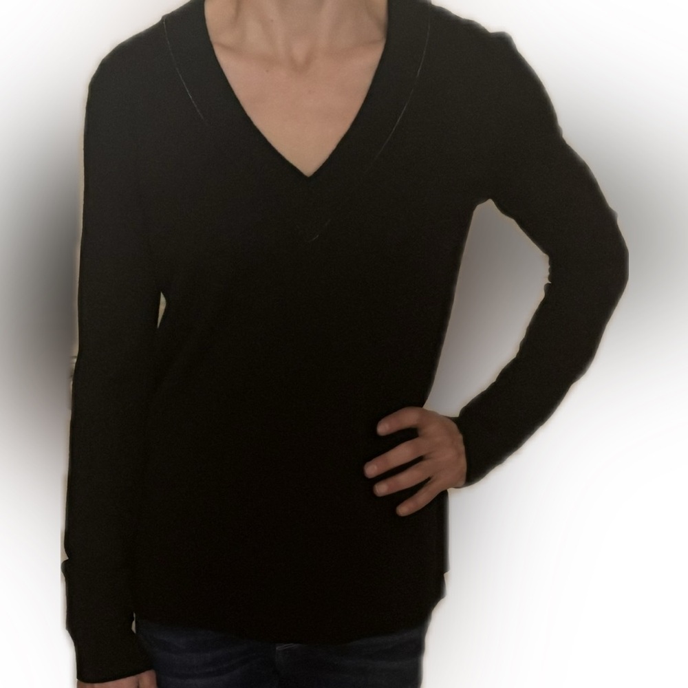 Rag & Bone V-neck black sweater 100% Marion wool XS